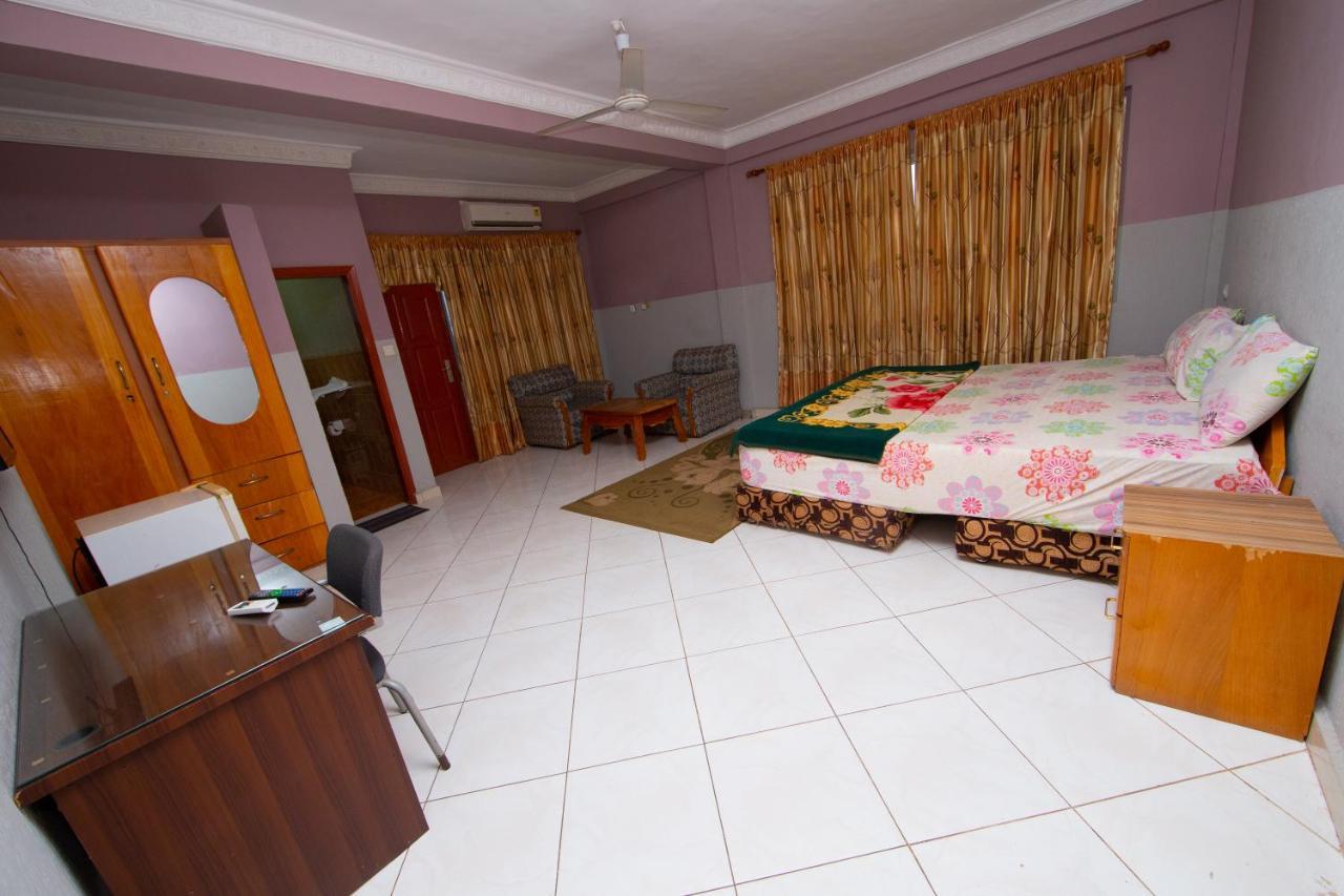 Pemicsa Hotel Accra Spintex Kültér fotó