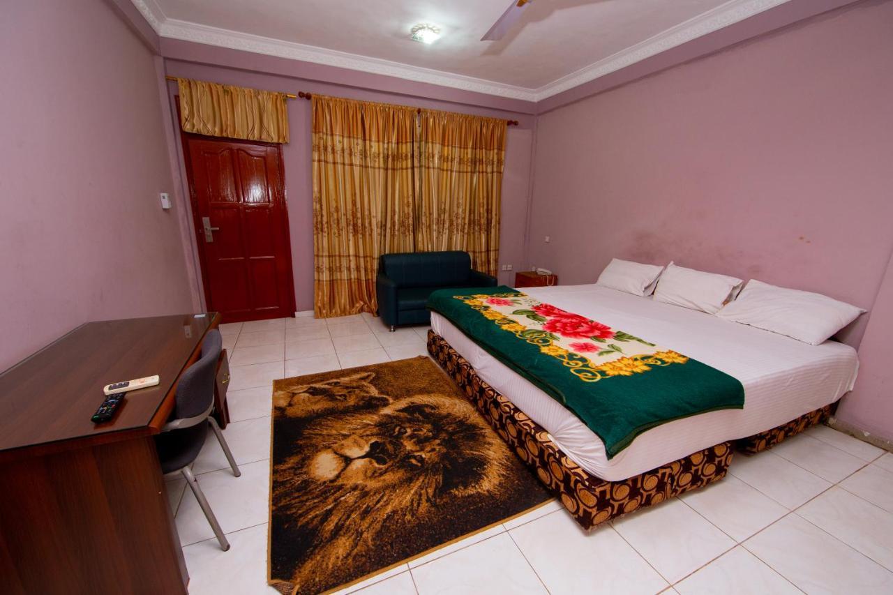 Pemicsa Hotel Accra Spintex Kültér fotó