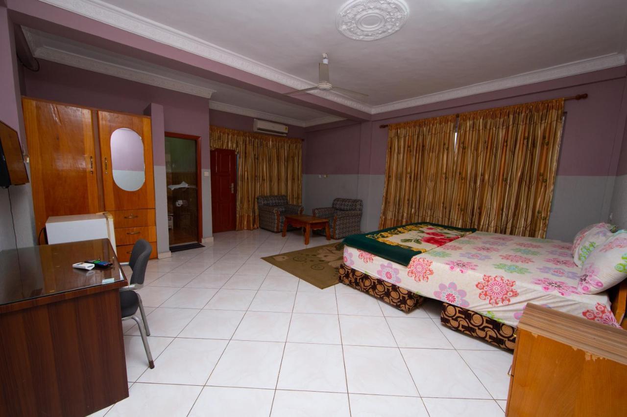 Pemicsa Hotel Accra Spintex Kültér fotó